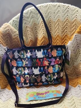 Harveys Seatbelt Scooby-Doo Mini Streamline Barely Used.